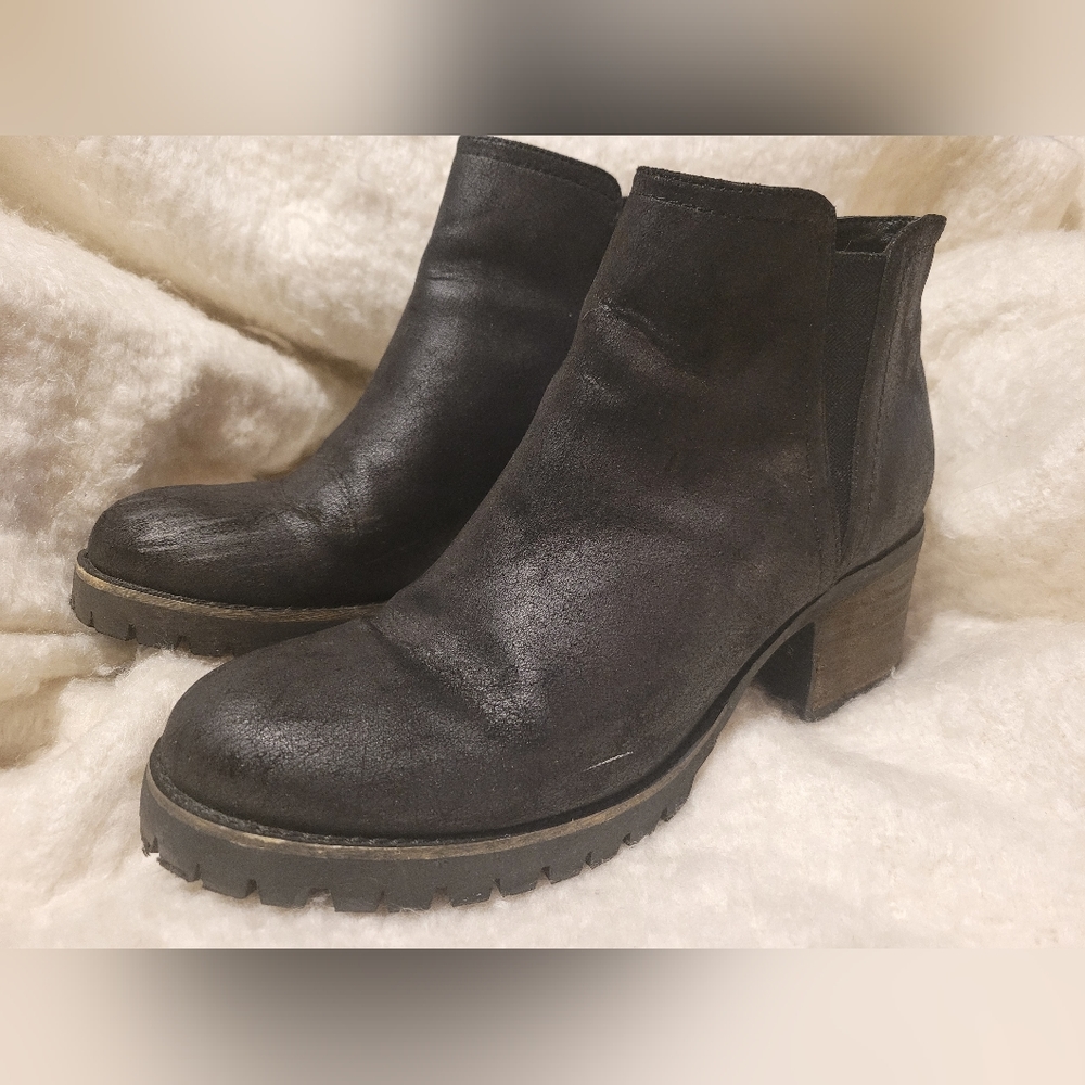 Carlos by Carlos Santana Women's Gill Ankle Boot Black size 9.5